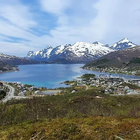 Lena Tromso *